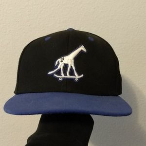 LRG giraffe hat